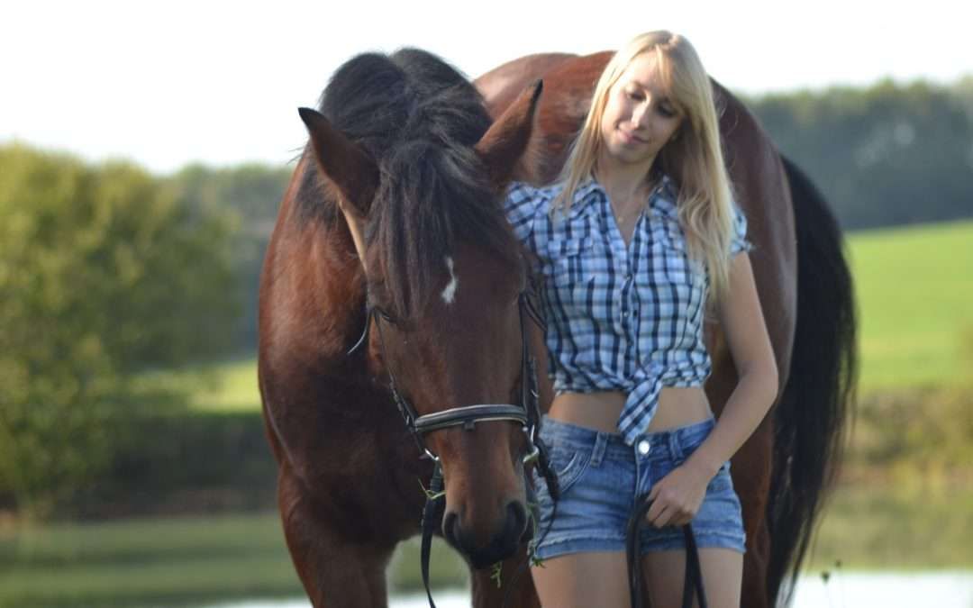 Avantages et inconvénients de monter à cheval en short